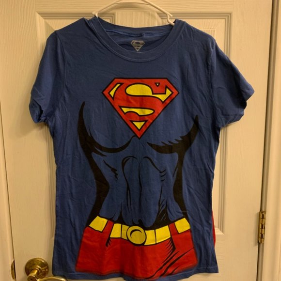 Supergirl T Shirt with Velcro Cape Womens Size XL - Picture 1 of 6